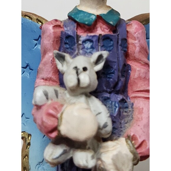 Heavensent Angel Figurine Russ Berrie Item No 13824 Girl Holding Cat And Star - Picture 3 of 14